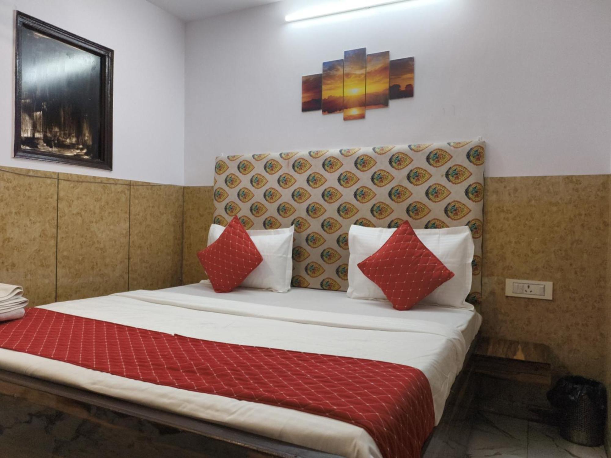 Hotel Metro Park New Delhi Ngoại thất bức ảnh